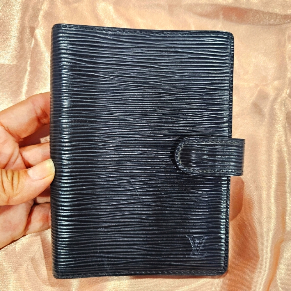 Authentic Louis Vuitton Epi Black Agenda